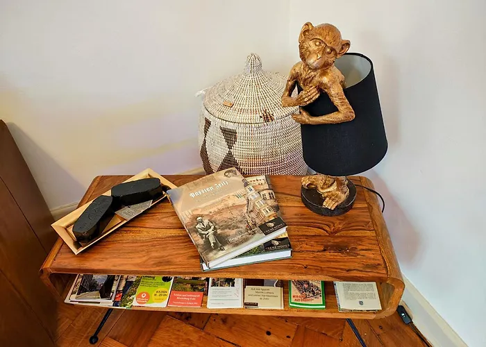 Апартаменты Exklusive Agnes In Zentraler Bestlage Von Zeitz! Vollausgestattet, Freie Parkplaetze, Magenta-tv, Highspeed Wlan, Fahrstuhl Цайц